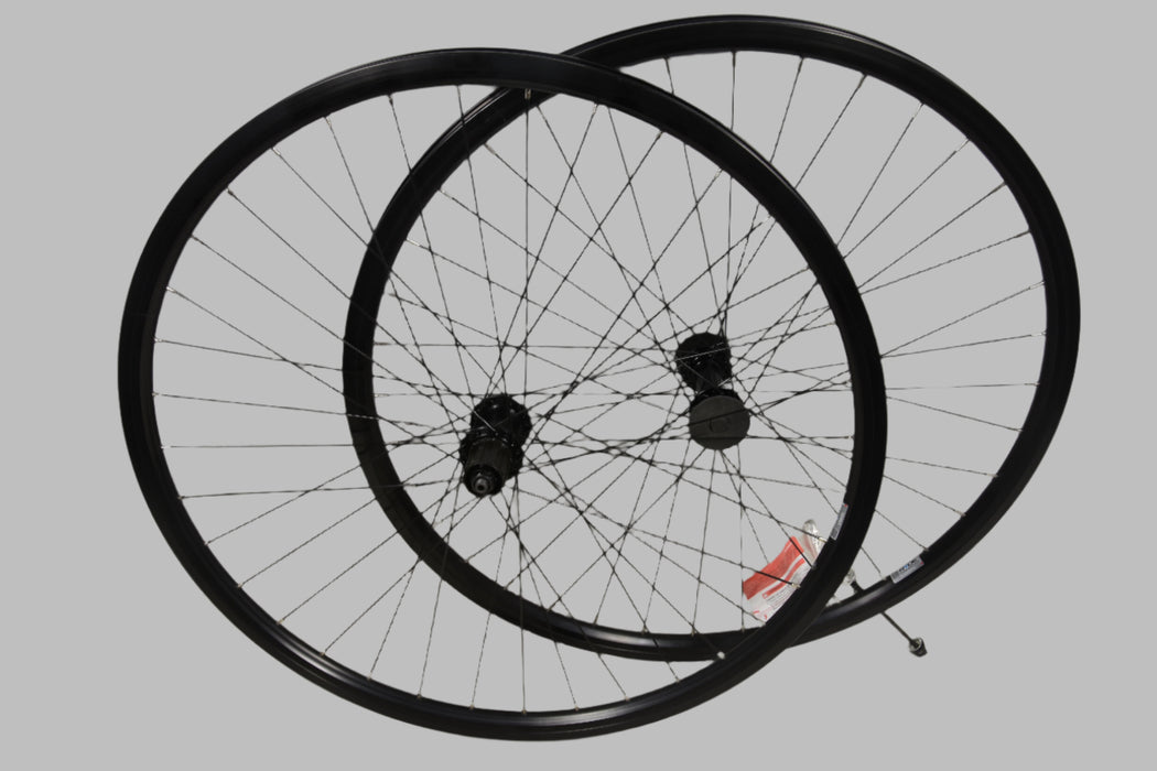 PAIR 700c 28” (622x19c) WHEELS SHIMANO 8-9 spd CASSETTE BLACK DEEP SECTION