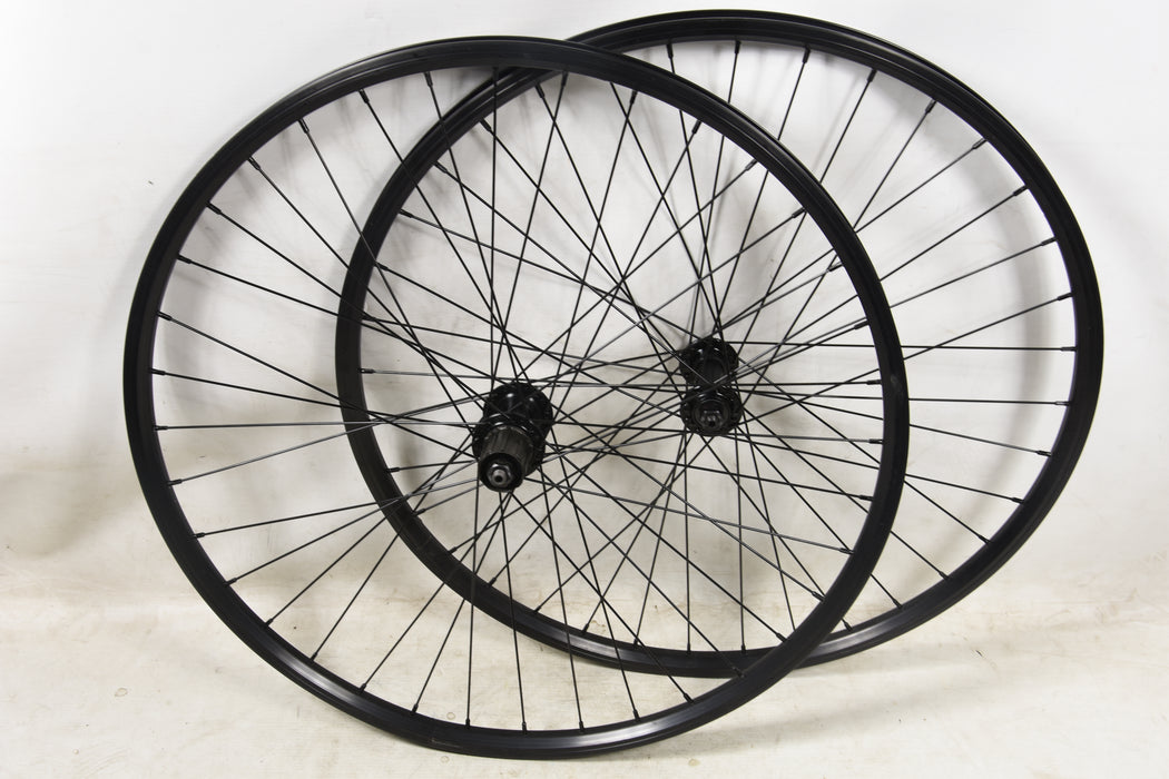 PAIR 26" MTB BIKE WHEELS (559 x 17c) SHIMANO 8-9 10 SPEED CASSETTE HUBS BLACK DUAL WALL RIMS