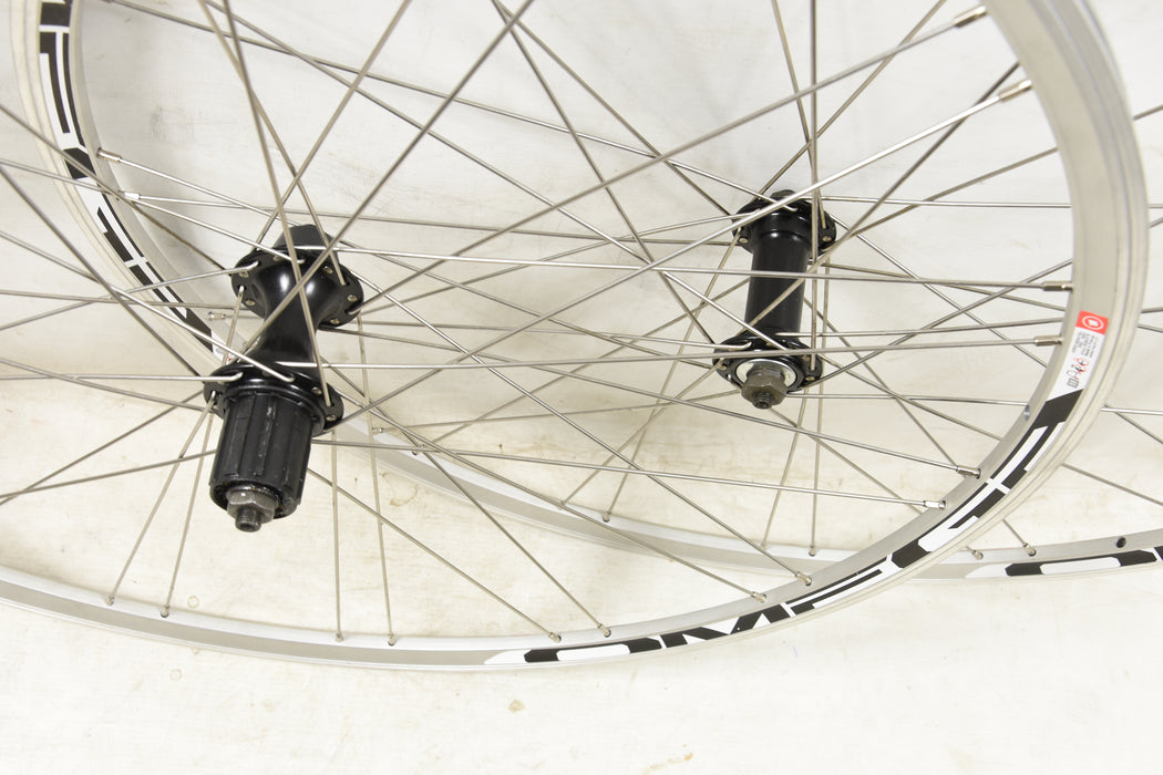 Pair 700c 622 x 13 Road Bike Racer Omega Mach1 Rim Wheels 8/9/10 spd Cassette 100/130mm Silver