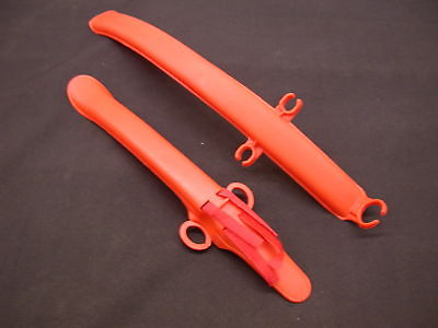 PAIR CLIP ON RED SPLASH MUDGUARDS FOR 60's,70's,80's,90's RACING BIKE-FIXIE RARE