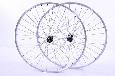 PAIR OF 700c (622x19) HYBRID WHEELS WITH ALLOY RIMS WOULD SUIT 5,6,7 SPEED