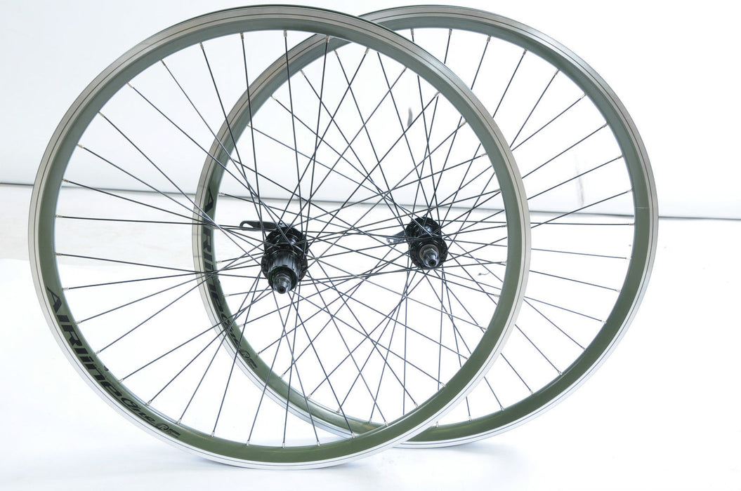 PAIR 26" 8-9 CASSETTE HUB BIKE WHEELS GREEN AIRLINE DOUBLE WALL RIMS 559 x 21