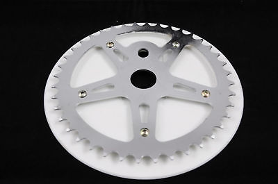 OLD SCHOOL BMX 40 TEETH BMX CHAIN RING FITTED WTH FULL F1 TYPE CHAIN GUARD WHITE