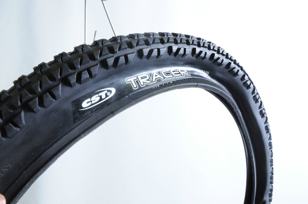 QUALITY CST TRACER BMX WORKHORSE TYRE 20 X 2.125 BLACK WIRE SKINWALL RRP £19.99