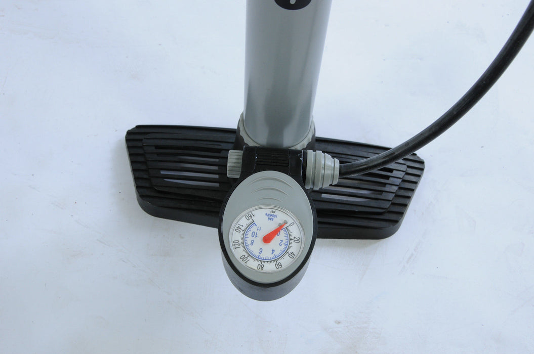 VENTO TRACK BIKE HAND PUMP AND GAUGE FITS ALL VALVES, WORKSHOP, CYCLE MECHANIC - Bankrupt Bike Parts