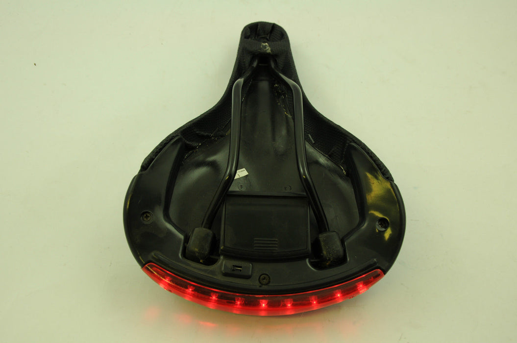 CYCLE SADDLE WITH INTEGRATED REAR LIGHT IDEAL SEAT FOR MTB FIXIE  OR ANY BIKE