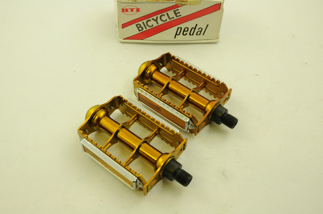 OLD SCHOOL BMX GOLD RAT TRAP 1-2” PEDALS NEW OLD STOCK MADE IN 80’s SALE REDUCED