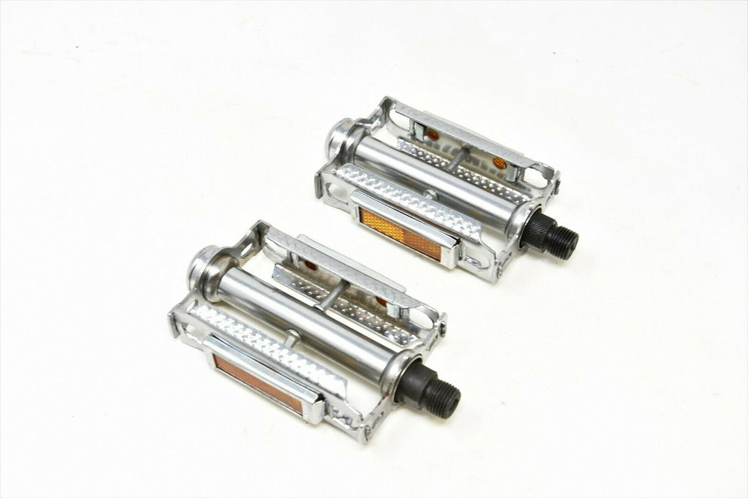 Traditional 9-16” Type Steel Chrome Pedals