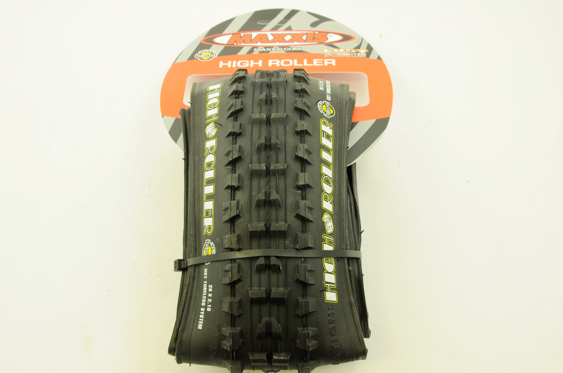 A MAXXIS HIGH ROLLER UST TUBLESS FOLDING  MTB TYRE 26x2.10 SALE £15 OFF