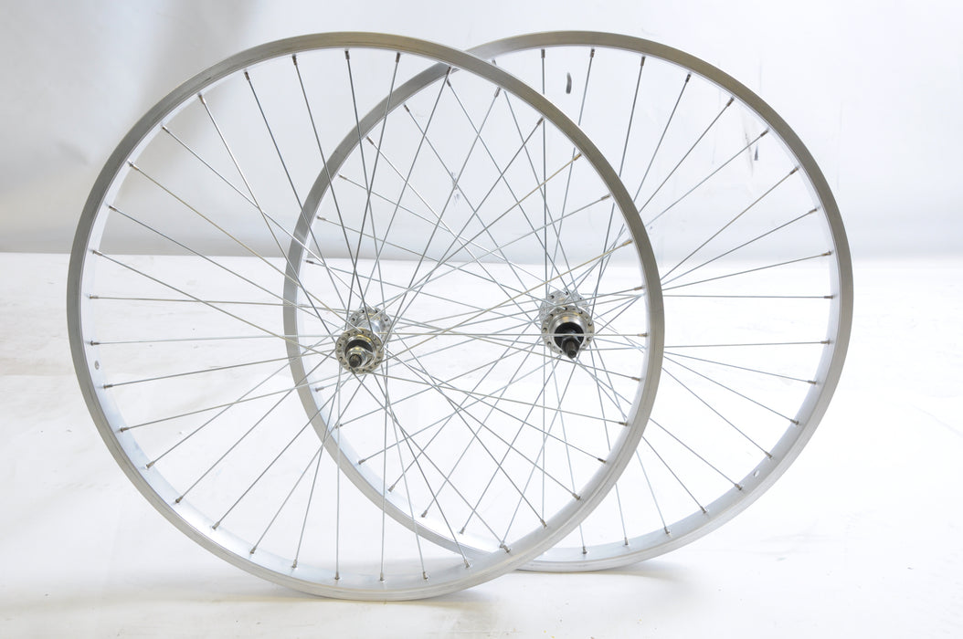 PAIR 26” (559 – 25) 30mm WIDE ALLOY RIM WHEELS SUIT CRUISER, ATB, MTB; 5, 6 or 7 SPEED SILVER
