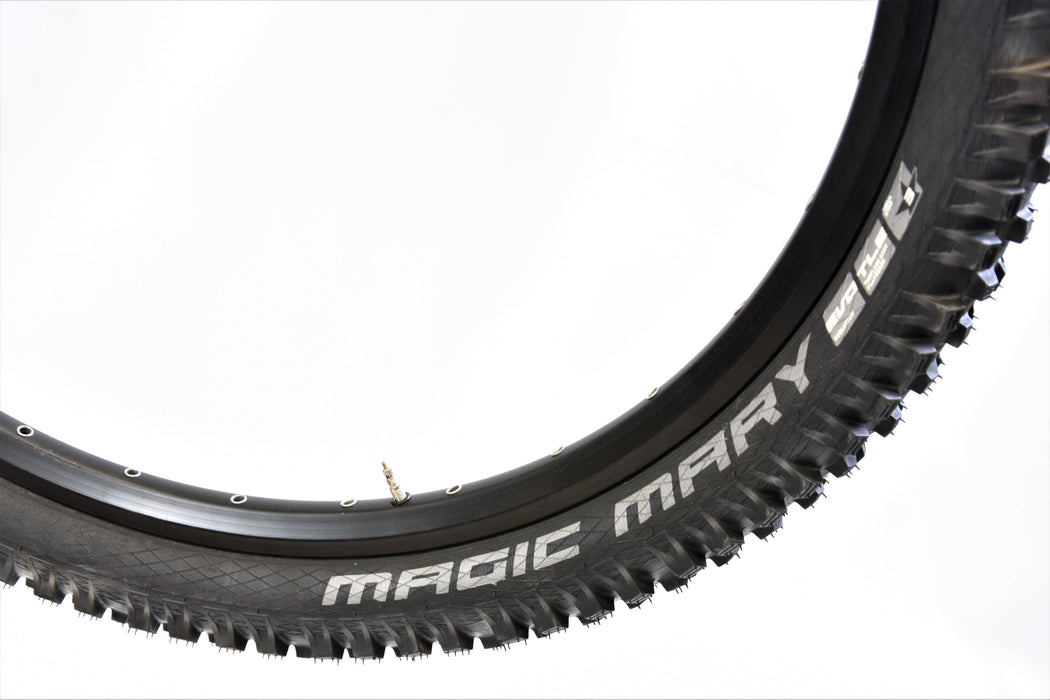 Schwalbe Magic Mary 27.5 - 2.35 Snakeskin Tubeless Easy MTB Downhill Bike Tyre