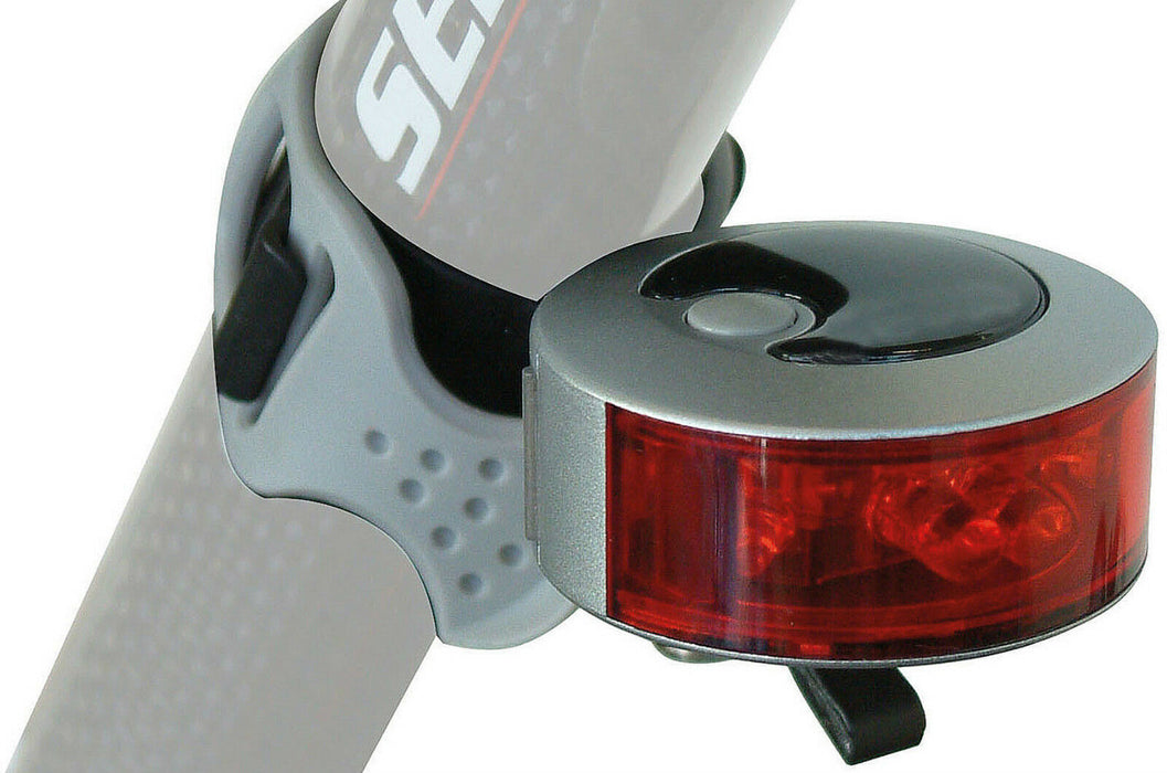 QUALITY REAR BIKE LIGHT WITH 4 LED'S COLOUR SILVER/BLACK