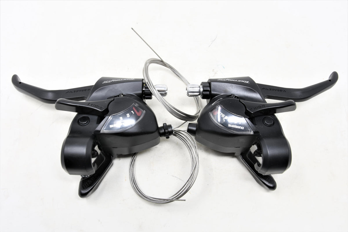 Pair Shimano Tourney TX ST TX800 Ezi fire 24 Speed 3 x 8 Shifters Wi